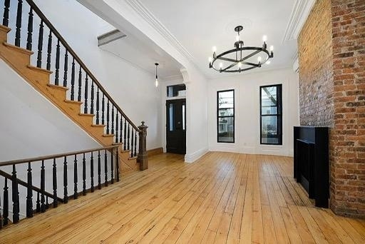 295 Webster Ave in Jersey City, NJ - Building Photo - Building Photo