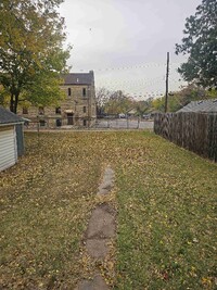 1247 S Ellis St in Wichita, KS - Foto de edificio - Building Photo