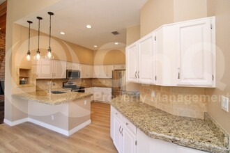 11115 E Mercer Ln in Scottsdale, AZ - Building Photo - Building Photo