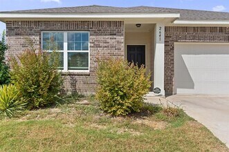 2641 Sagebrush Dr in Glenn Heights, TX - Building Photo - Building Photo