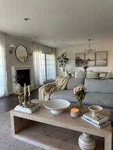 1817 Selby Ave, Unit #203 in Los Angeles, CA - Foto de edificio - Building Photo