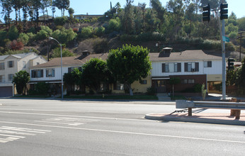 Glen West in Glendale, CA - Building Photo - Building Photo