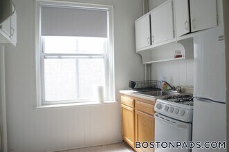 1334 Commonwealth Ave in Boston, MA - Building Photo - Building Photo