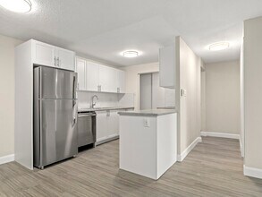 Derby Lane Apartments in Sarnia, ON - Building Photo - Building Photo