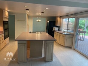 12446 E Amherst Cir in Aurora, CO - Foto de edificio - Building Photo