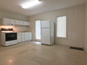 829 E 32nd St in Savannah, GA - Building Photo - Building Photo