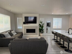 19210 133rd St E, Unit 08206 in Bonney Lake, WA - Building Photo - Building Photo