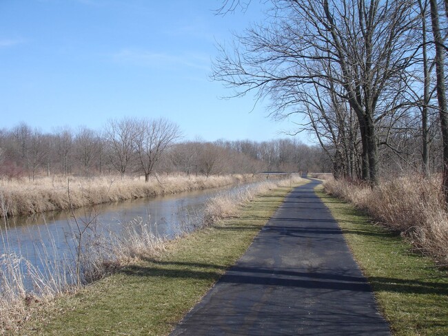 9470 Arrowhead Ridge Ln in Seville, OH - Building Photo - Building Photo