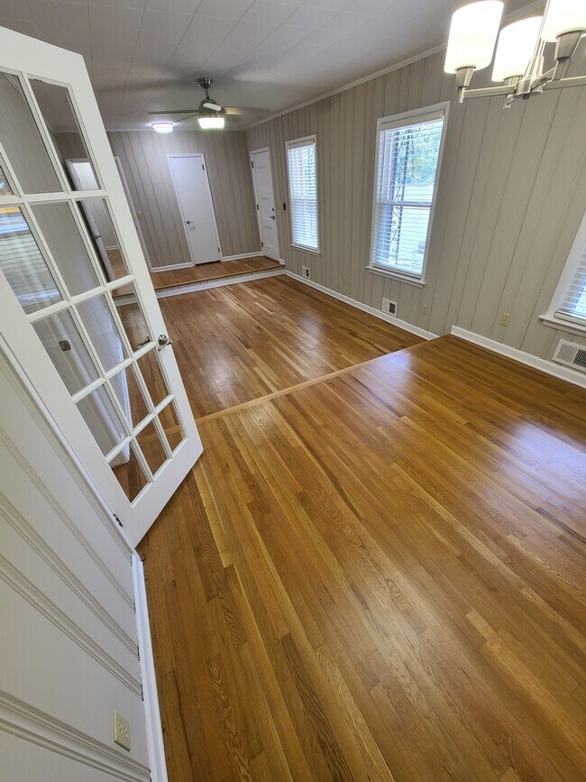 315 Piedmont Rd NE in Marietta, GA - Foto de edificio - Building Photo