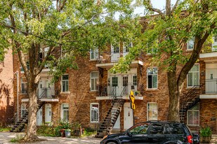 4854 Cazelais Rue in Montréal, QC - Building Photo