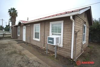 25453 Barbara St in Arvin, CA - Building Photo - Building Photo