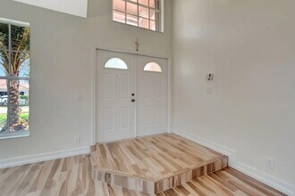 18248 Coral Isles Dr in Boca Raton, FL - Building Photo - Building Photo
