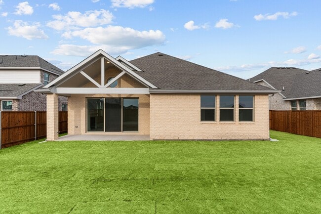 1612 Browder Rd in Forney, TX - Foto de edificio - Building Photo