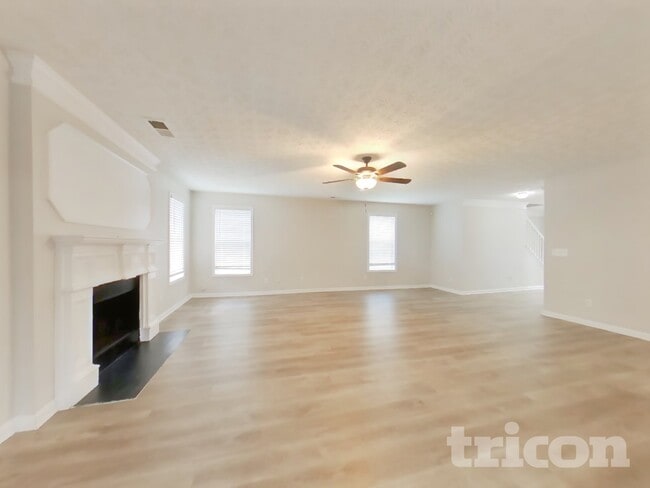 4003 Riverside Pkwy in Decatur, GA - Foto de edificio - Building Photo