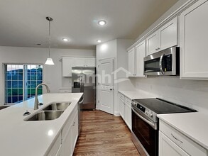 1044 Castor Dr in Sunbury, OH - Building Photo - Building Photo