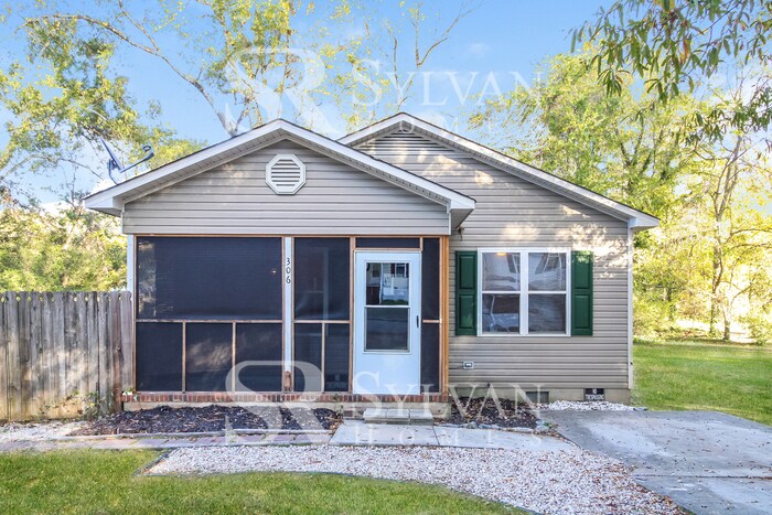 306 Marshall St in Greensboro, NC - Building Photo