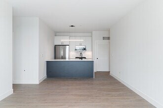 3140 N Clybourn Ave in Chicago, IL - Building Photo - Building Photo