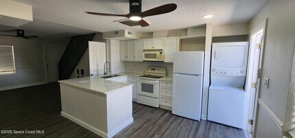 55 Needle Blvd in Merritt Island, FL - Foto de edificio - Building Photo