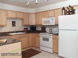 Admirals Cove in Anchorage, AK - Building Photo