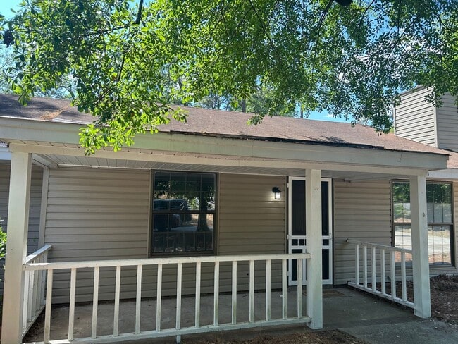 528 Wessinger St in West Columbia, SC - Building Photo - Building Photo