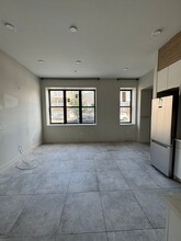 63 Irving St in Jersey City, NJ - Building Photo - Building Photo