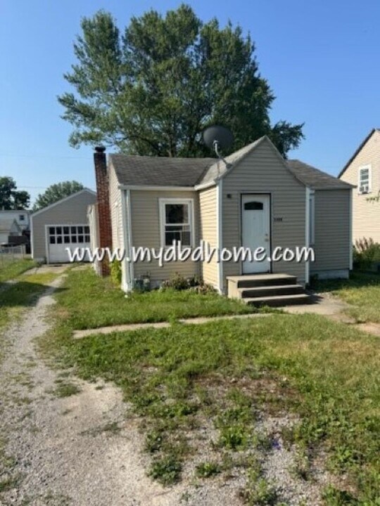 3808 Eastway Dr in Fort Wayne, IN - Building Photo