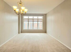 390 Western Ave in Des Plaines, IL - Building Photo - Building Photo