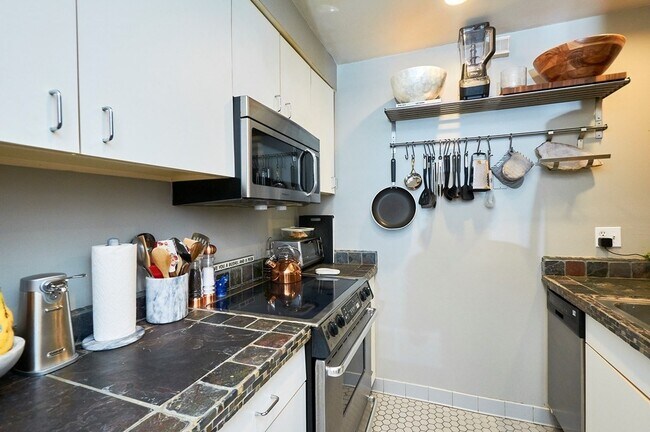 18 E Springfield St in Boston, MA - Building Photo - Building Photo