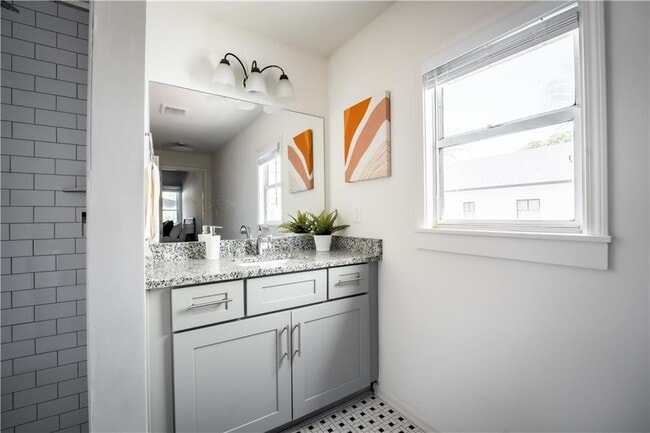 1353 Finley St NE in Atlanta, GA - Building Photo - Building Photo