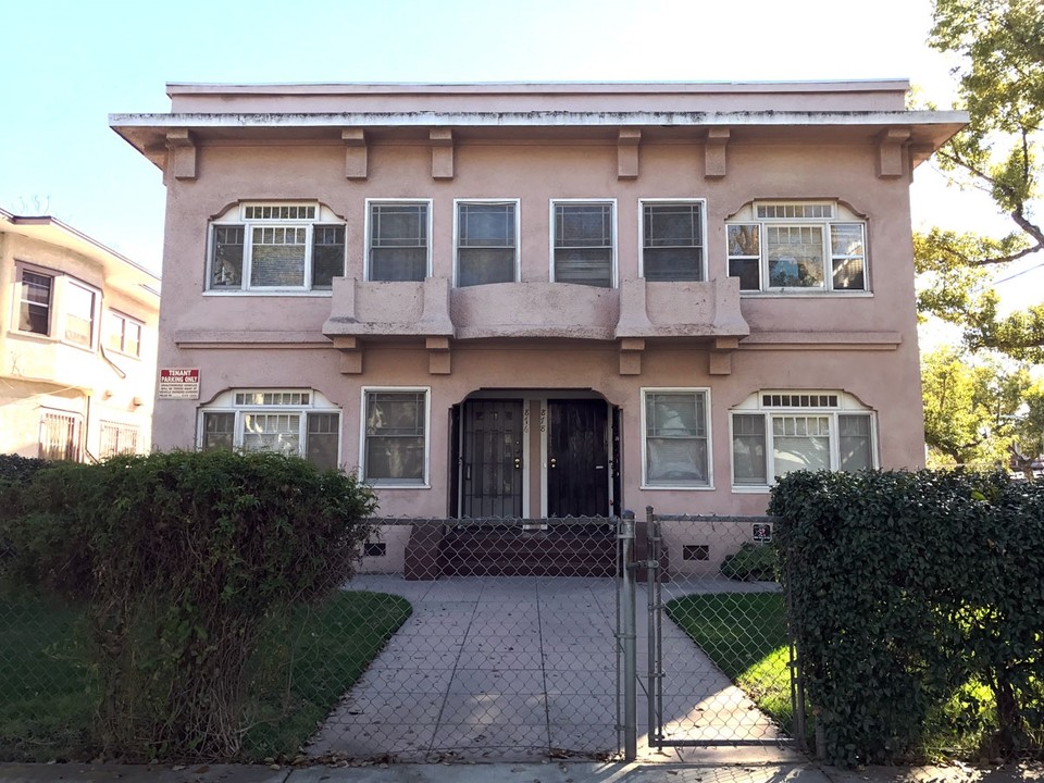 874 W 40th Pl in Los Angeles, CA - Building Photo