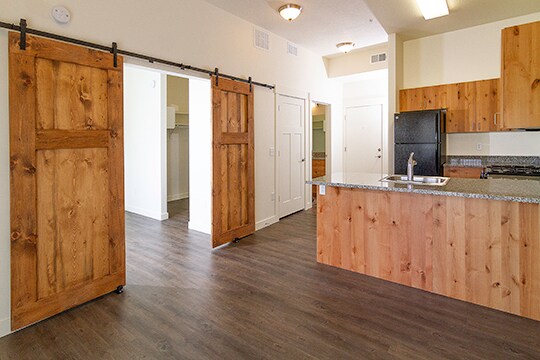 Ten Fifteen Apartments in Salt Lake City, UT - Building Photo - Building Photo