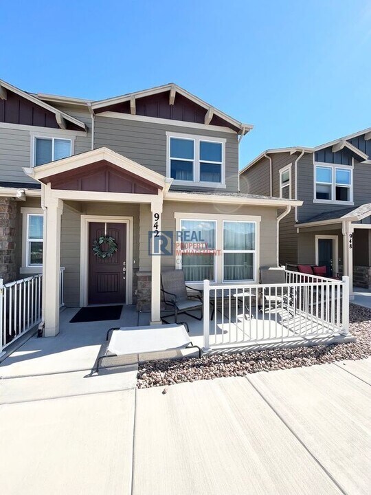 942 Petra Heights in Colorado Springs, CO - Building Photo