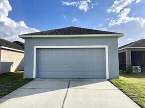 1625 Acadia Harbor Pl in Brandon, FL - Building Photo - Building Photo