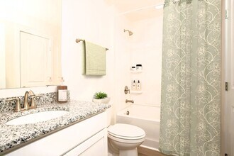 2461 Legg Ln in Knoxville, TN - Building Photo - Building Photo