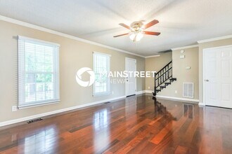 501 Hunters Ridge Dr in Fuquay Varina, NC - Building Photo - Building Photo