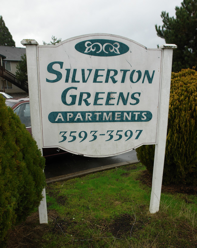 Silverton Greens Apartments in Salem, OR - Building Photo - Building Photo