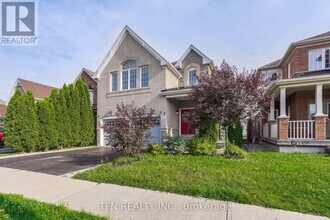 1648 Pennel Dr in Oshawa, ON - Building Photo - Building Photo