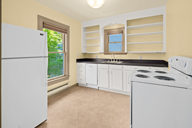 property at 935 13th Ave