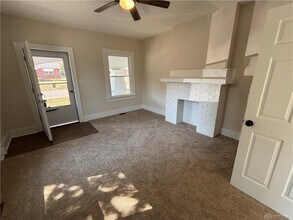 3460 Ridge Ave in Dayton, OH - Building Photo - Building Photo