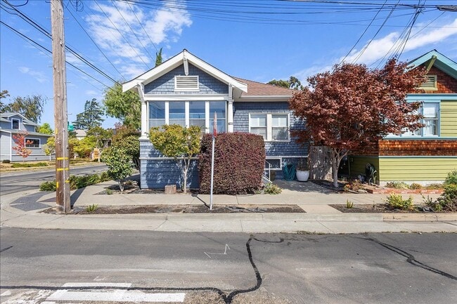 property at 3225 Madison St