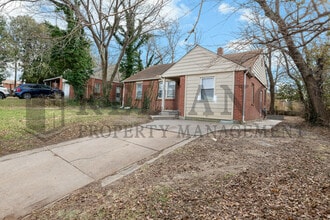 3627 E 10th St N in Wichita, KS - Building Photo - Building Photo