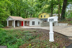 3124 Shirley Dr in Kennesaw, GA - Building Photo