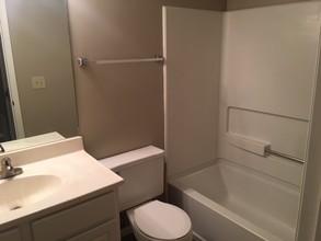 5308 Darlington Rd, Unit F in Columbus, OH - Building Photo - Building Photo