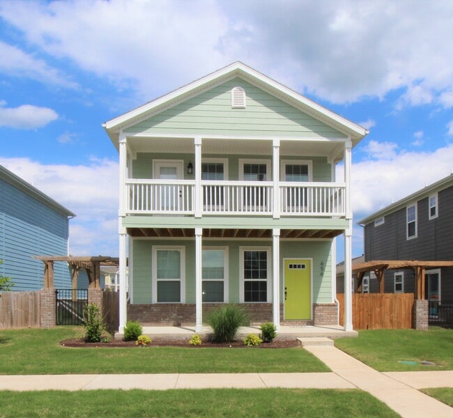 property at 656 N Longfellow Ln