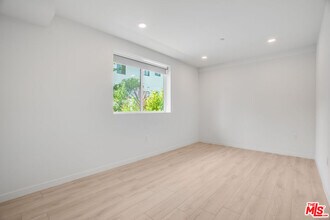 1021 S Shenandoah St in Los Angeles, CA - Building Photo - Building Photo