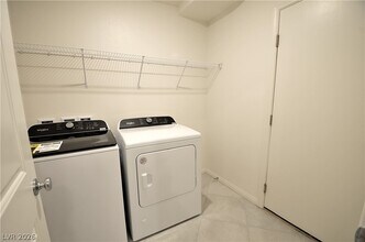 2618 Estremoz St in Henderson, NV - Building Photo - Building Photo