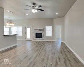 375 E 9th St in Springtown, TX - Building Photo - Building Photo