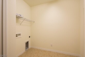 3005 NW 41st Pl in Cape Coral, FL - Building Photo - Building Photo