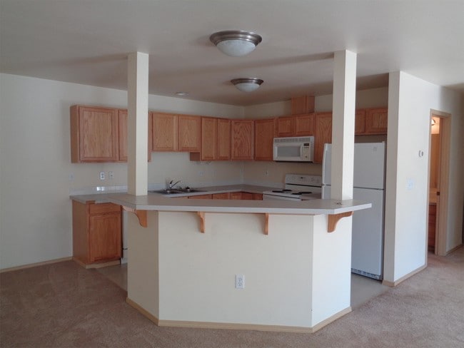 2409 Farrell Dr in Steilacoom, WA - Building Photo - Building Photo