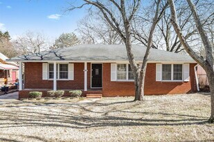 3276 Elm St in College Park, GA - Building Photo